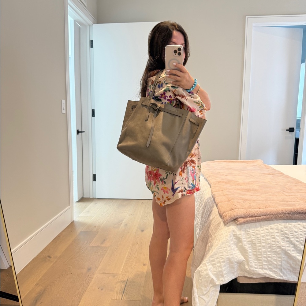 Celine grey Leather Tote - Picture 5 of 16